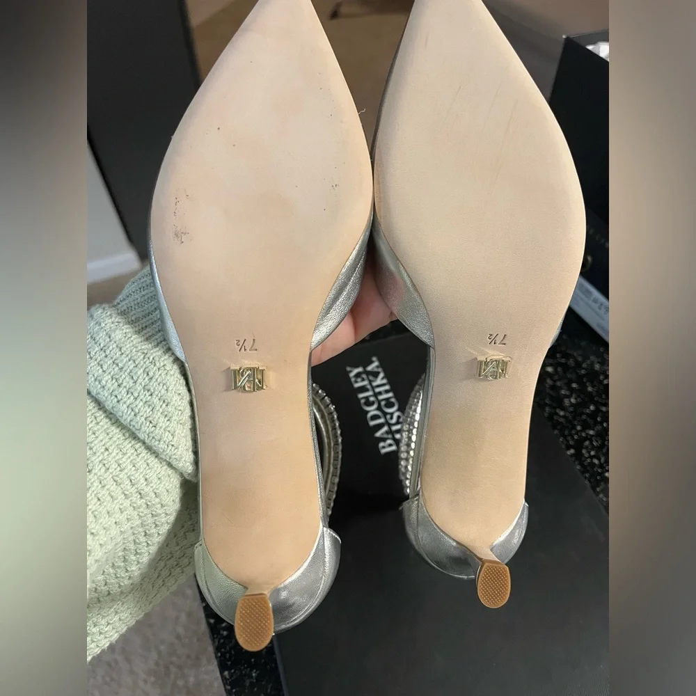 178$$ NIB 7.5 BADGLEY MISCHKA COLLECTION LILIBETH KITTEN HEEL ANKLE STRAP PUMP - Picture 9 of 15